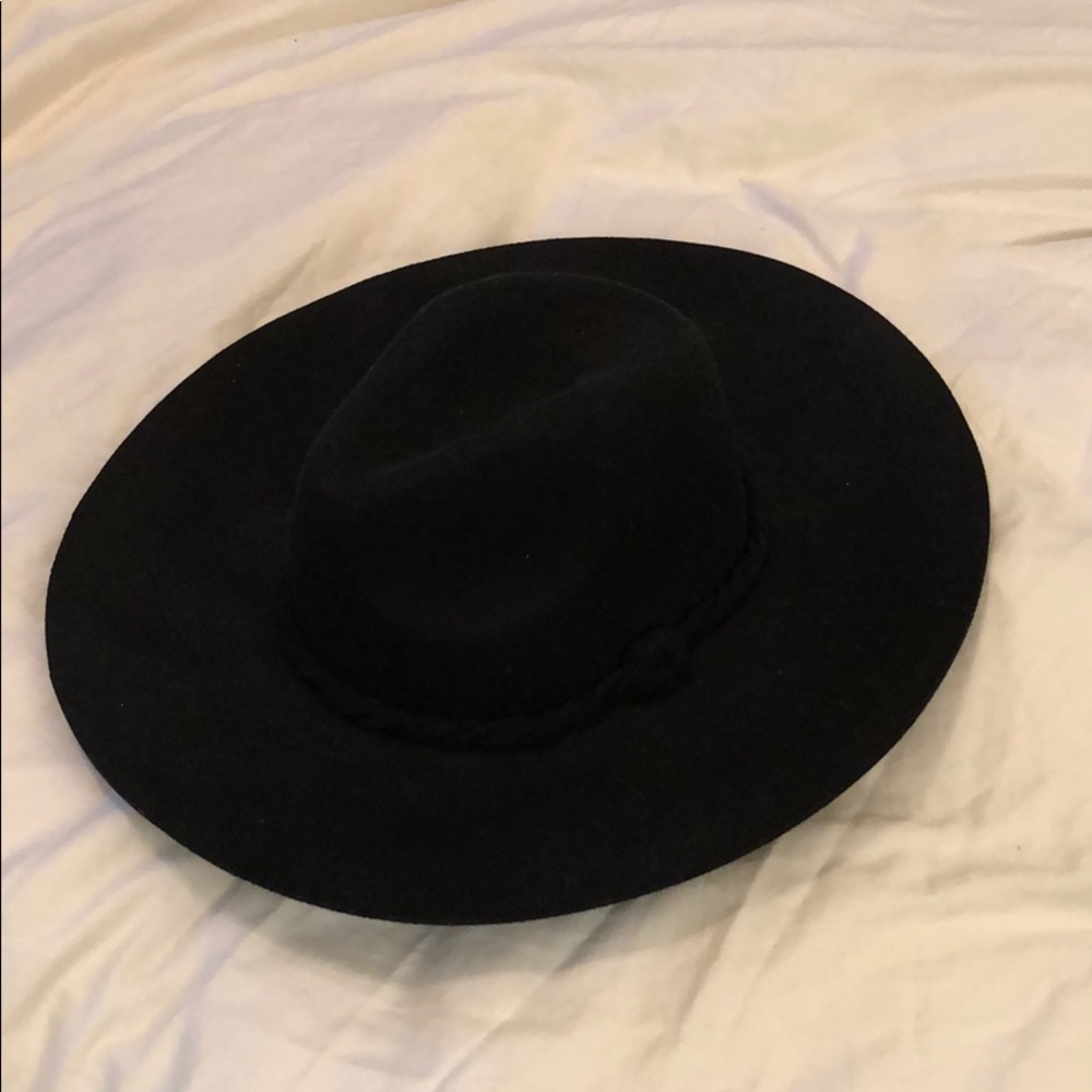 Black Wool Hat